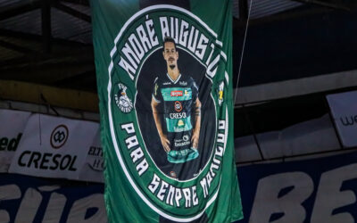 Torcida Organizada Fúria Beltronense eterniza imagem de André Augusto com novo bandeirão