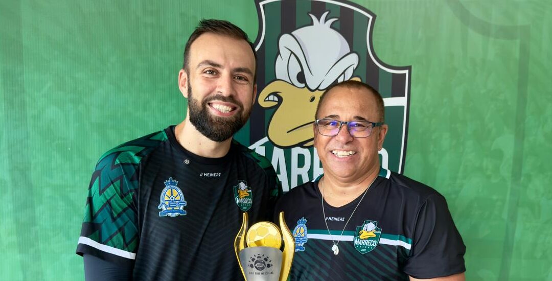 Velloso recebe prêmio de Goleiro Menos Vazado da Série Ouro 2025