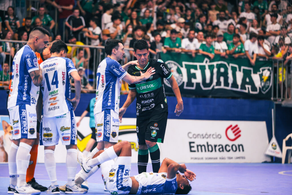 Arrudão lotado para o Clássico das Penas